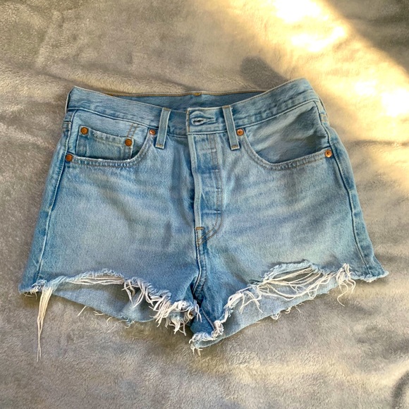 Levi shorts
